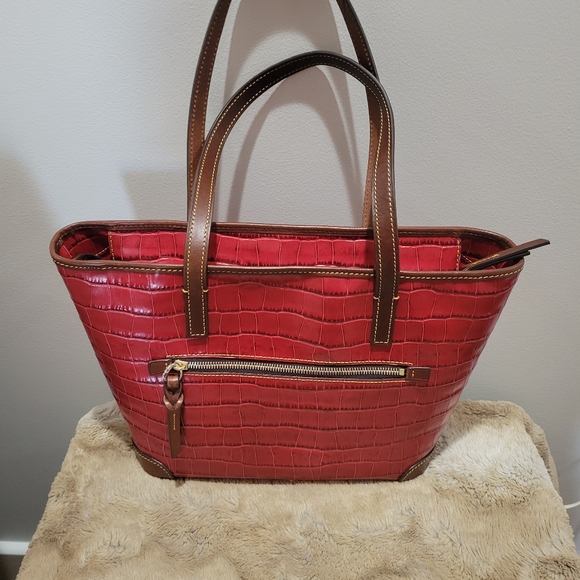 Dooney and Bourke Charleston Tote - Picture 3 of 8
